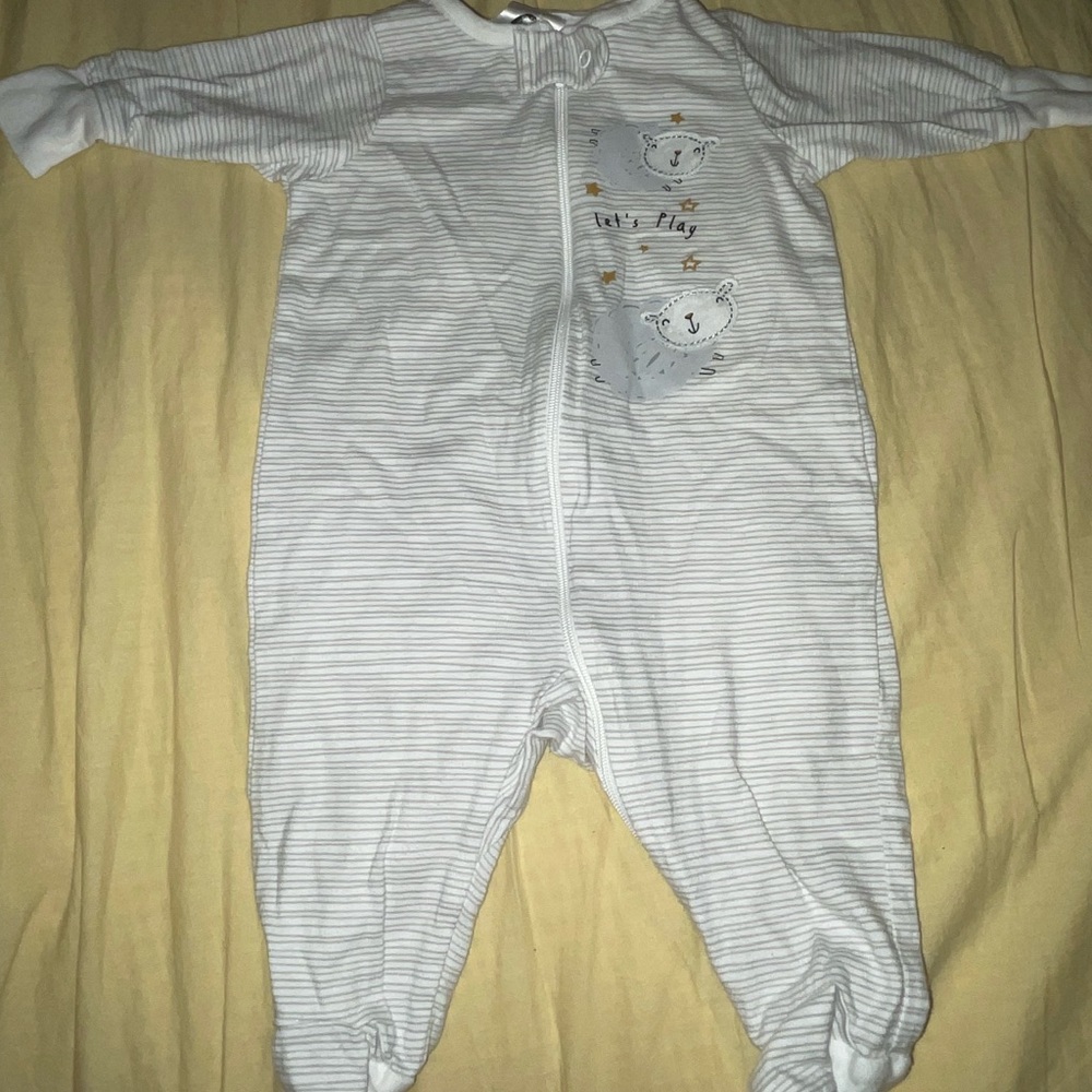 Two onesie three t-shirt onesies newborn